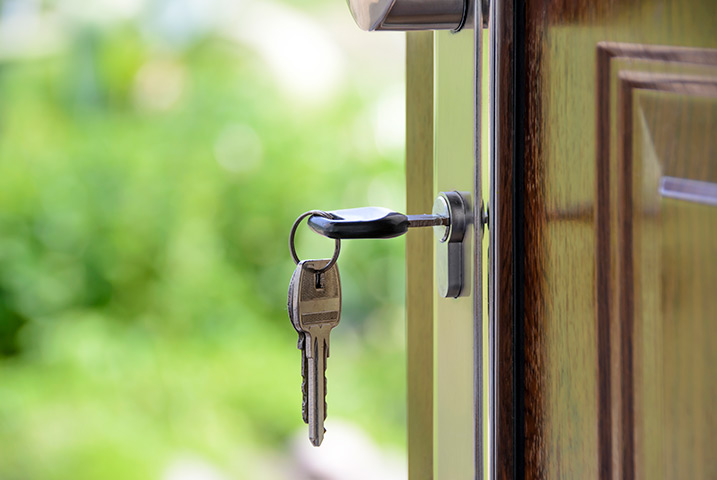 A2B Locks are able to provide local locksmiths in Abbots Langley to repair your broken locks. 